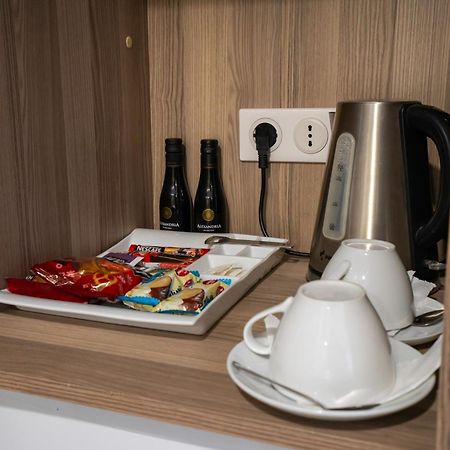 Central Hotel, Fitness And Spa Vinica Kültér fotó
