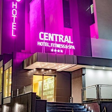 Central Hotel, Fitness And Spa Vinica Kültér fotó