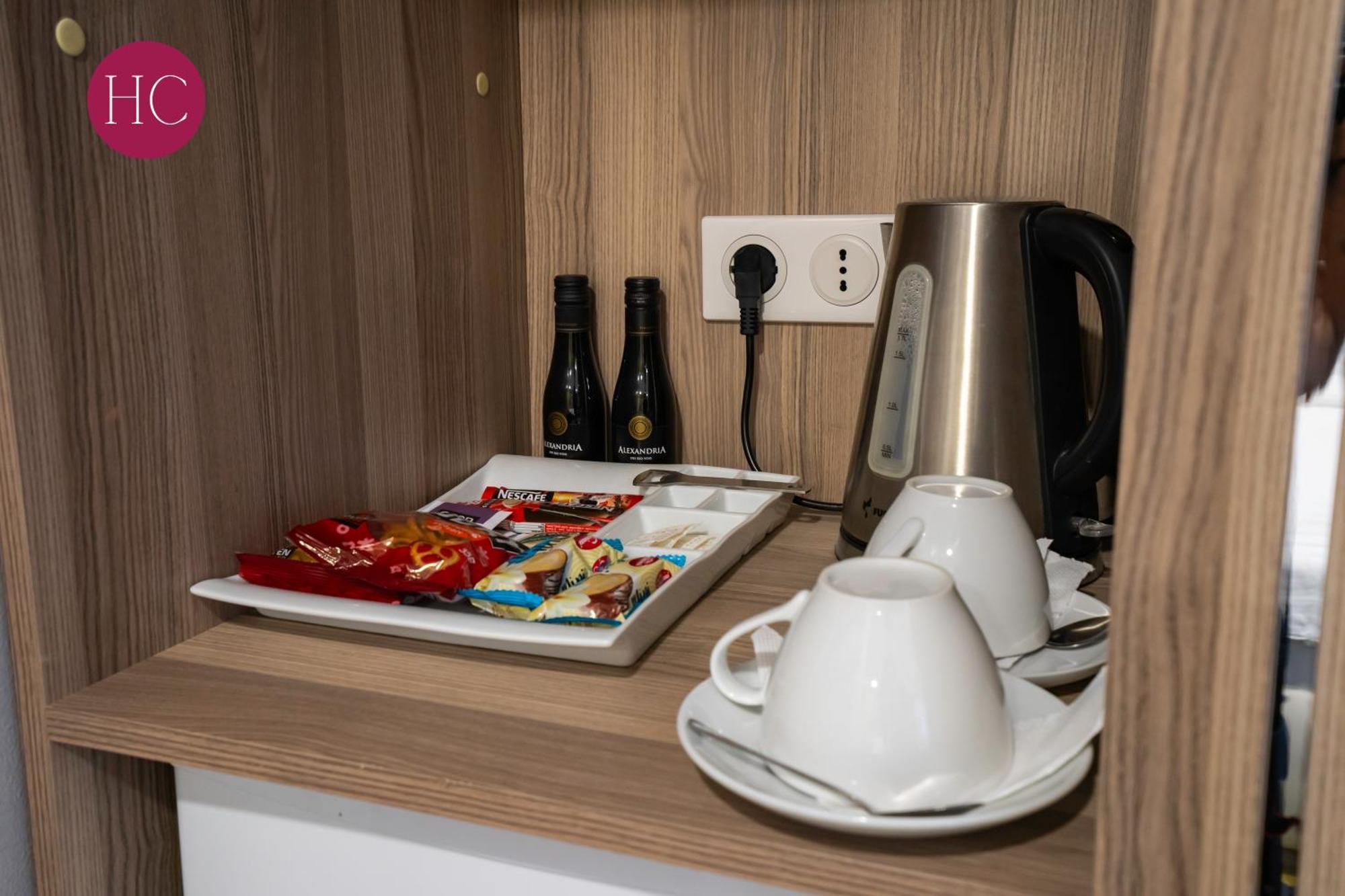 Central Hotel, Fitness And Spa Vinica Kültér fotó