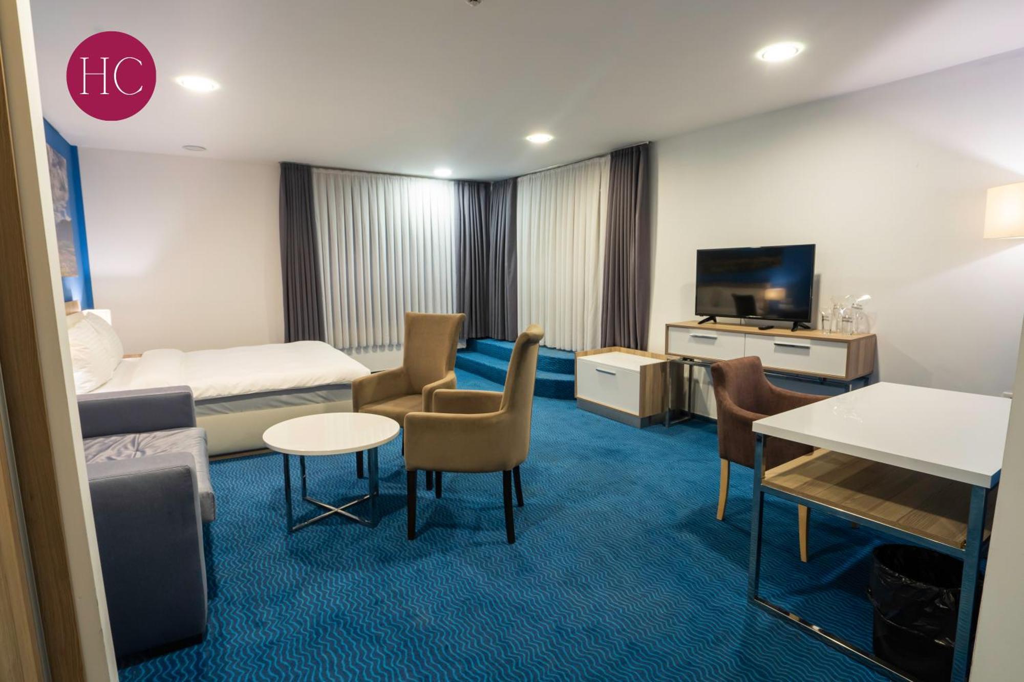 Central Hotel, Fitness And Spa Vinica Kültér fotó